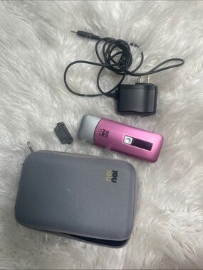 No! No! Hair Pink Hair Trimmer with Gray Carry Case & charger